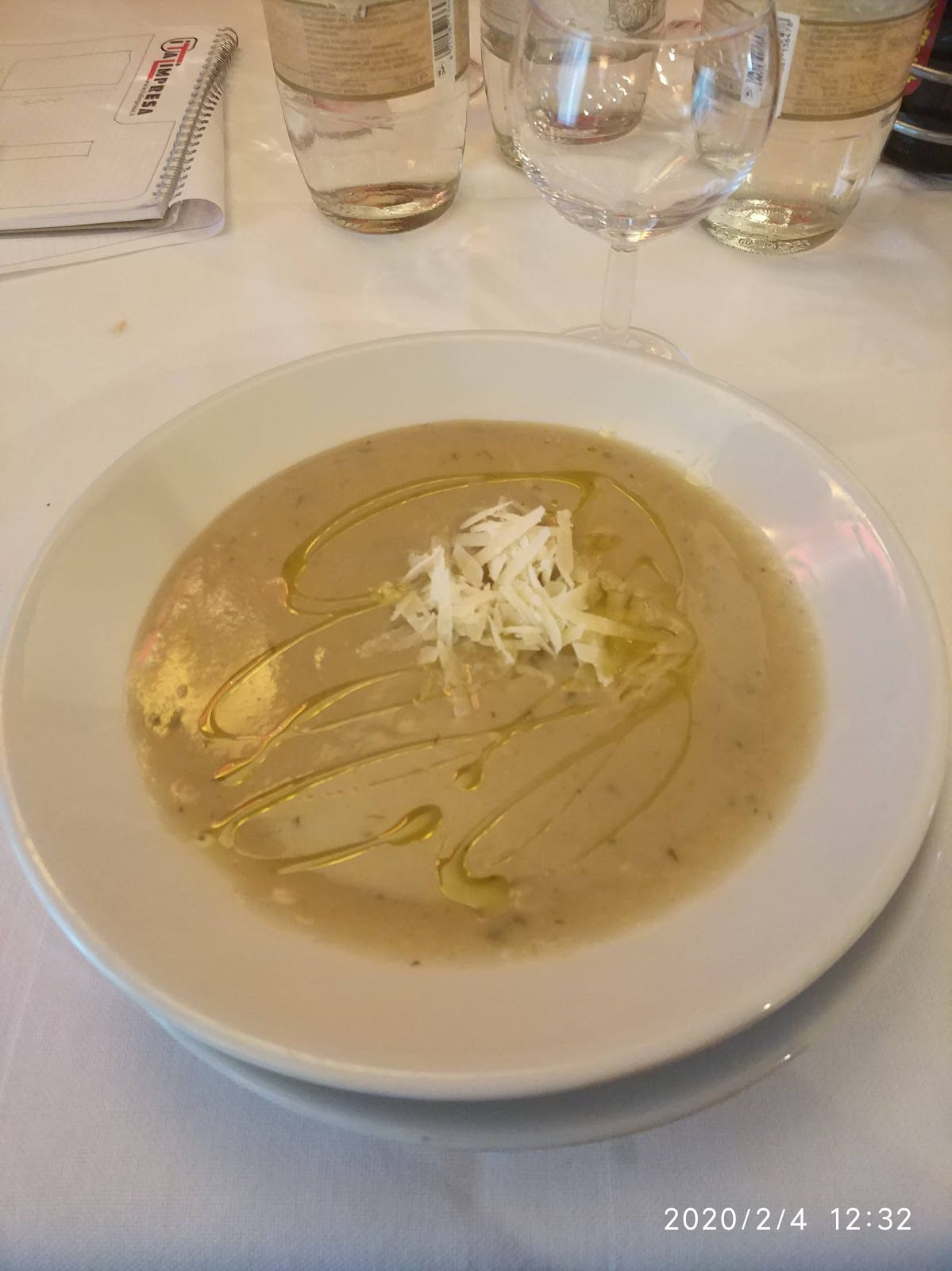 Zuppa con formaggio