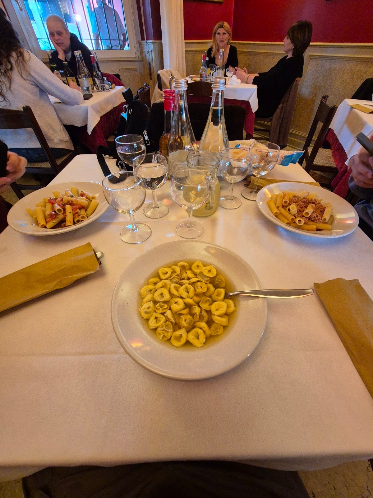 Tortellini in brodo